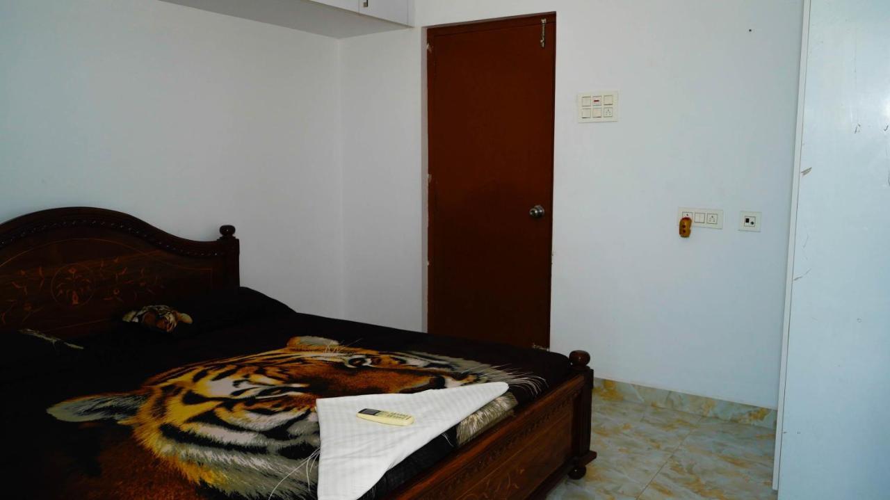 Bacardi House Hotel Chennai Ngoại thất bức ảnh